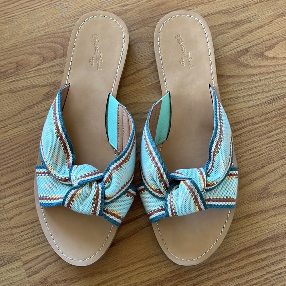 Universal Thread Sandals HP! 🥳 - Picture 2 of 6